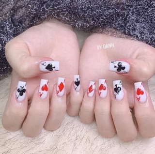 Sticker lá bài nail 2024
