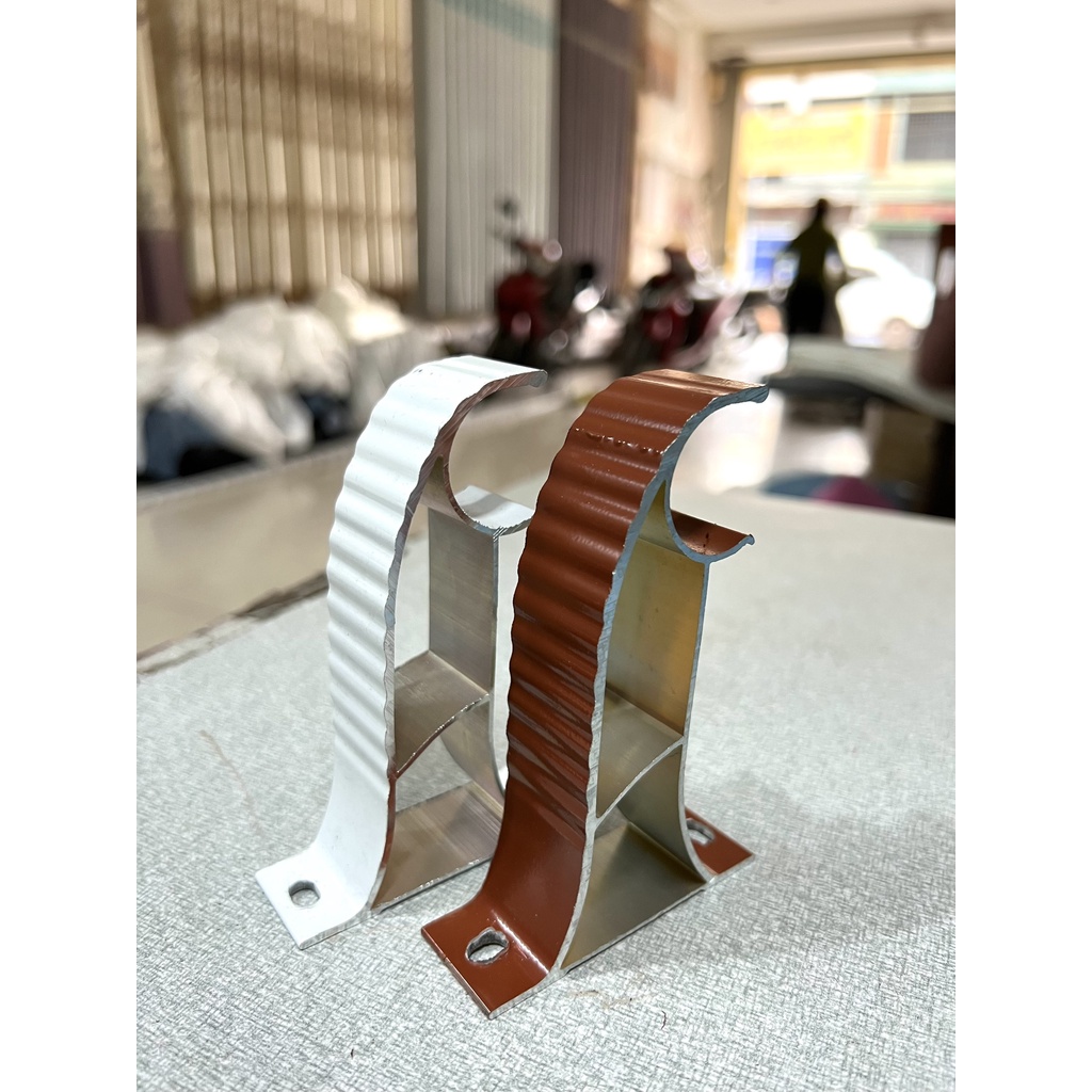 bát đỡ cây treo rèm