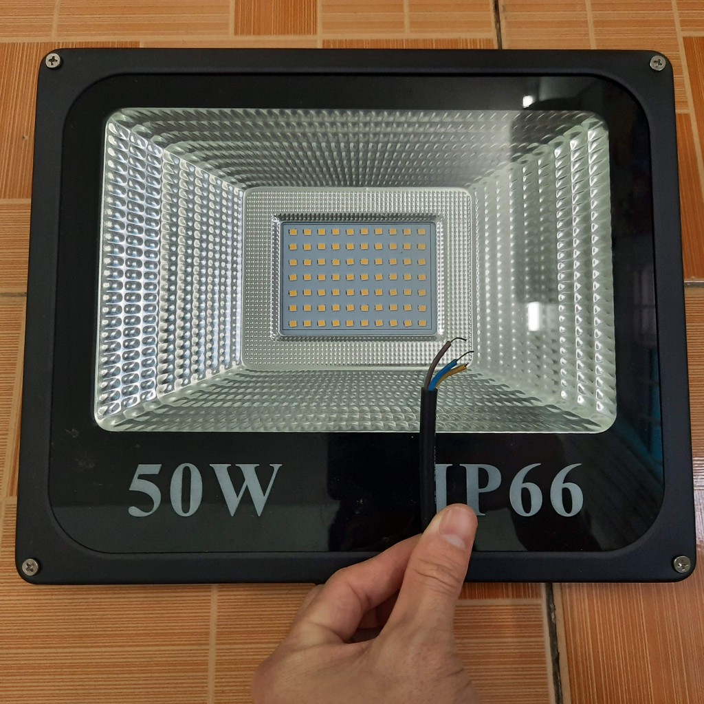 Đèn led pha cob 50W dùng chuyên cho công trình, bảng hiệu lắp đặt ngoài trời chống nước IP66 ánh sáng trắng