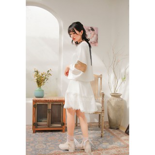 CHÂN VÁY TRẮNG PHỐI REN [MINOR CORA]