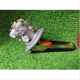 Cóc đạp phanh/ tổng phanh chân Huyndai 15 tấn