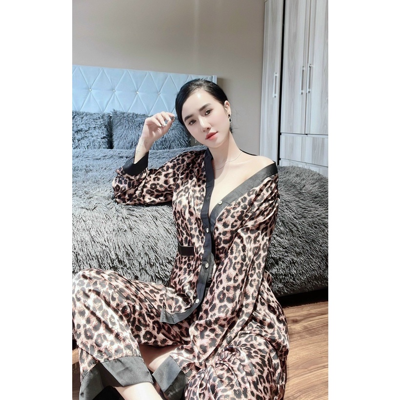 Đồ ngủ tay dài họa tiết da beo sang chảnh