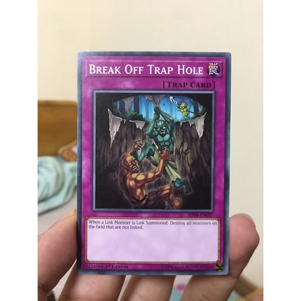 Thẻ bài Yugioh Break Off Trap Hole