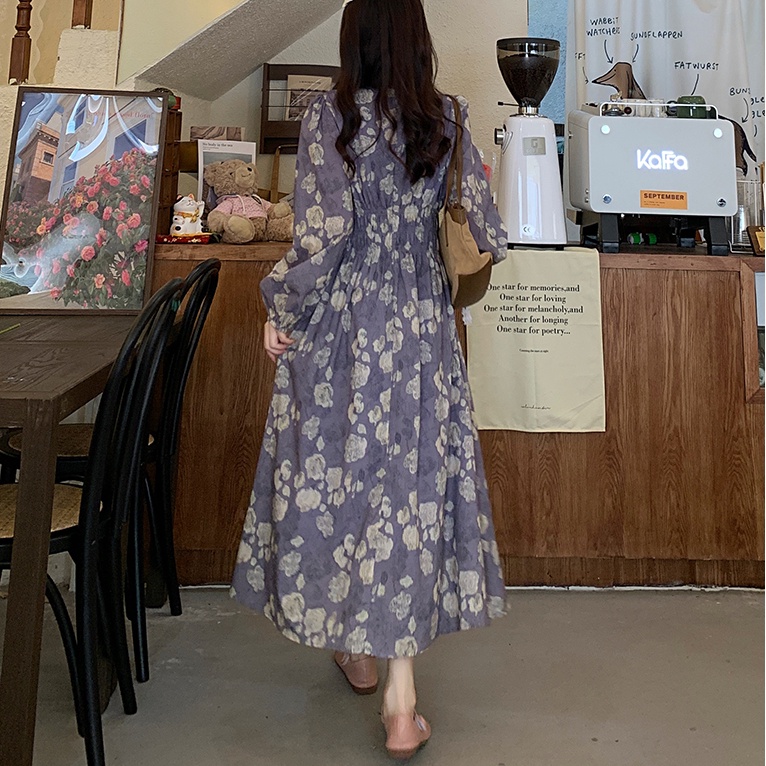 Đầm maxi SUXI tay dài hoạ tiết hoa màu tím phong cách vintage