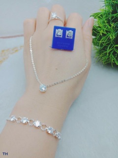 Bộ trang sức nữ đá xinh