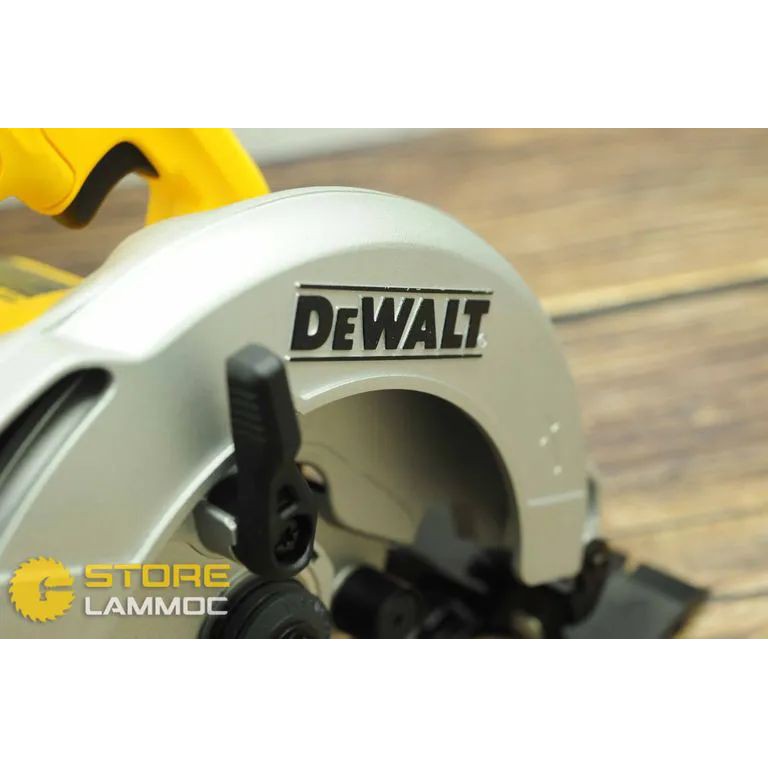 Máy cưa đĩa Dewalt DWE561