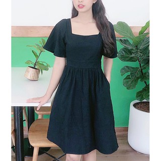 Đầm xoè cánh tên đan lưng