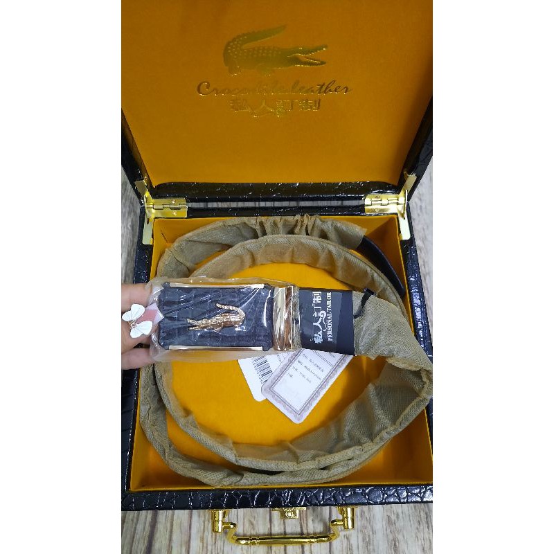 Thắt lưng nam hộp cá sấu