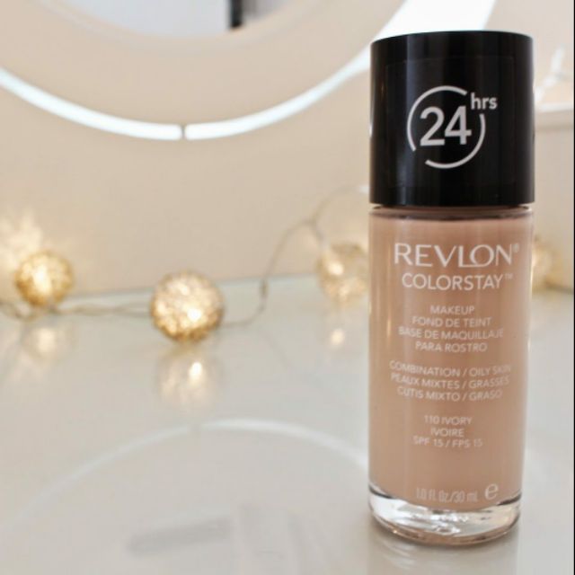 Kem nền Revlon