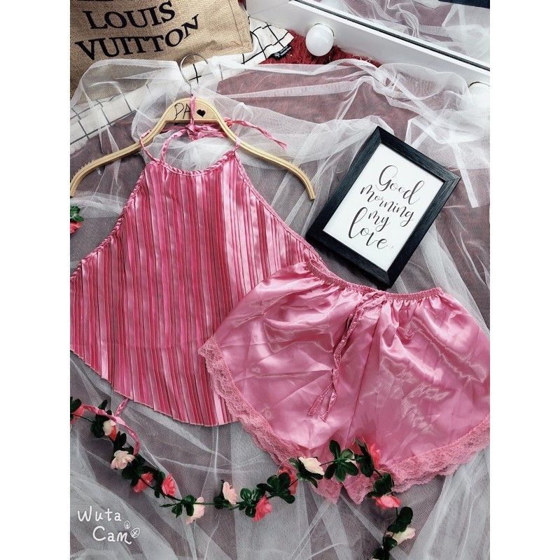 Bộ ngủ sexy yếm dập ly sang chảnh, chất vải mát | BigBuy360 - bigbuy360.vn