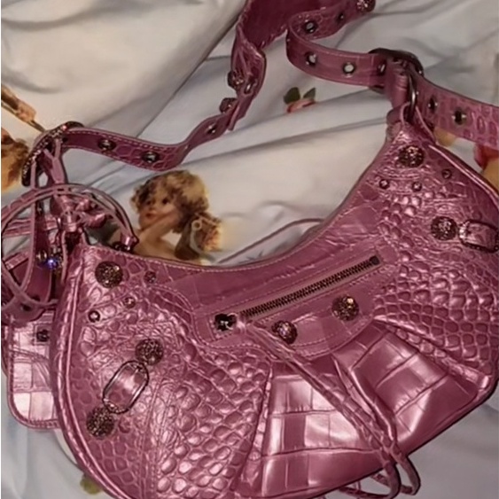 Túi Đeo Chéo Vai Đính Đá Kim Cương Hình Trái Tim Phong Cách Mới 2022 Cho Nữ