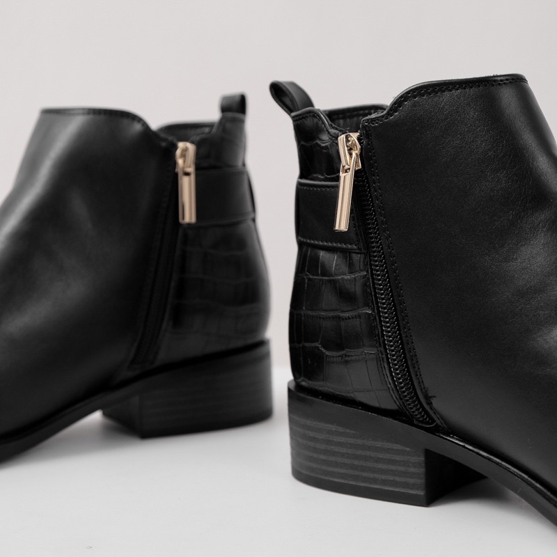 [JOIEHOME] Boots cổ chun quai cài da trơn