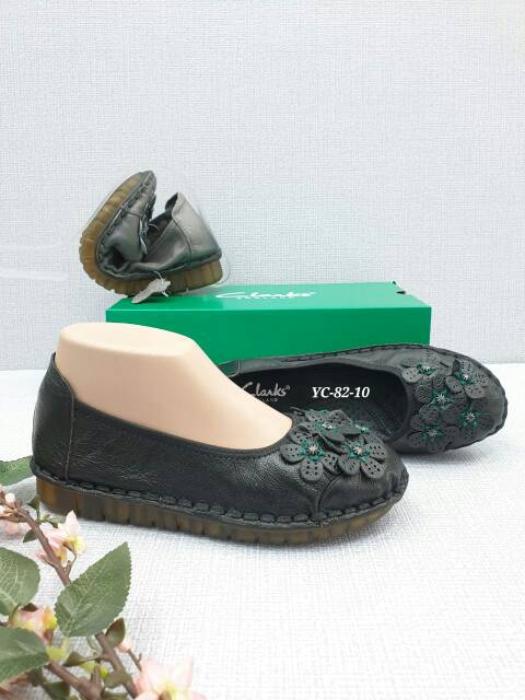 Giày Búp Bê Clarks Yc-82-10 Họa Tiết Hoa Xinh Xắn