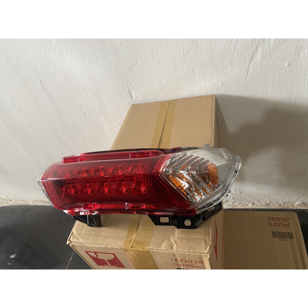 Bộ đèn sau - đèn hậu HONDA LEAD 125 đời 2013-2015.