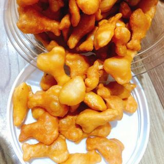 COMBO  BÁNH ĐÙI GÀ + ĐẬU HÀ LAN + ĐẬU PHỘNG DA CÁ GIÒN RỤM
