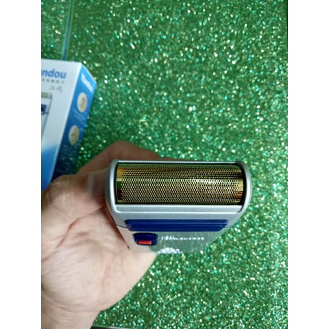 Máy cạo râu SCW 301U phong cách mạnh mẽ