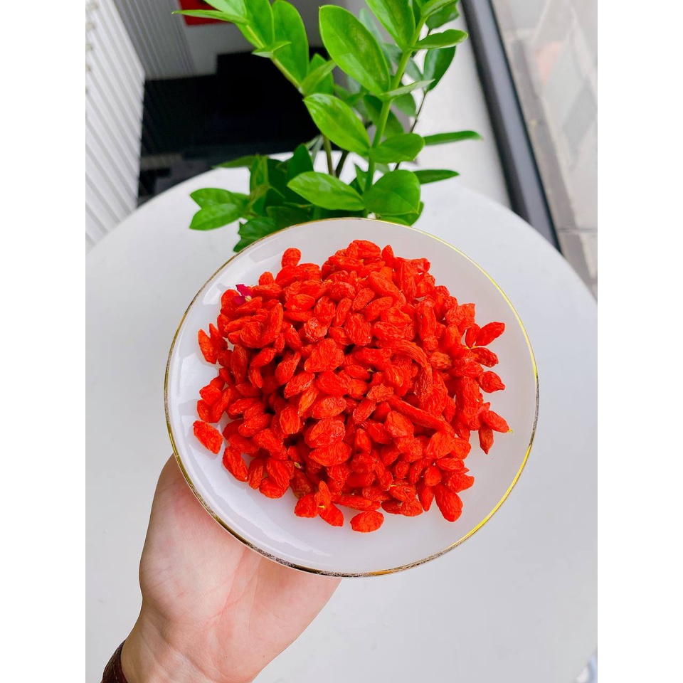 Kỷ Tử Đỏ (Câu Kỉ Tử) Sấy Khô Quả To Đỏ Đều Giúp Đẹp Da, Bổ Máu, Dễ Ngủ, Sáng Mắt