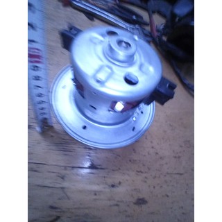 Mo to may hut bui 1400w