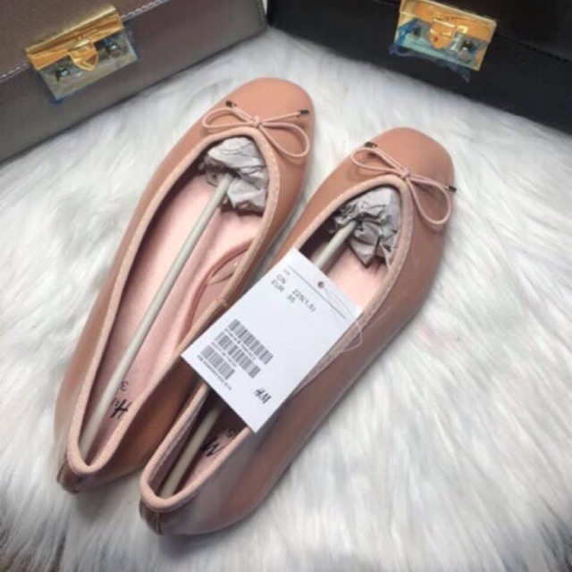 Giày bệt HM nude bóng size 38