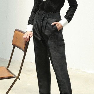 Quần baggy phối cúc