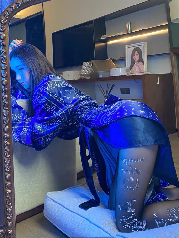 Quần tất thời trang quyến rũ phong cách năm 2020 dành cho nữ