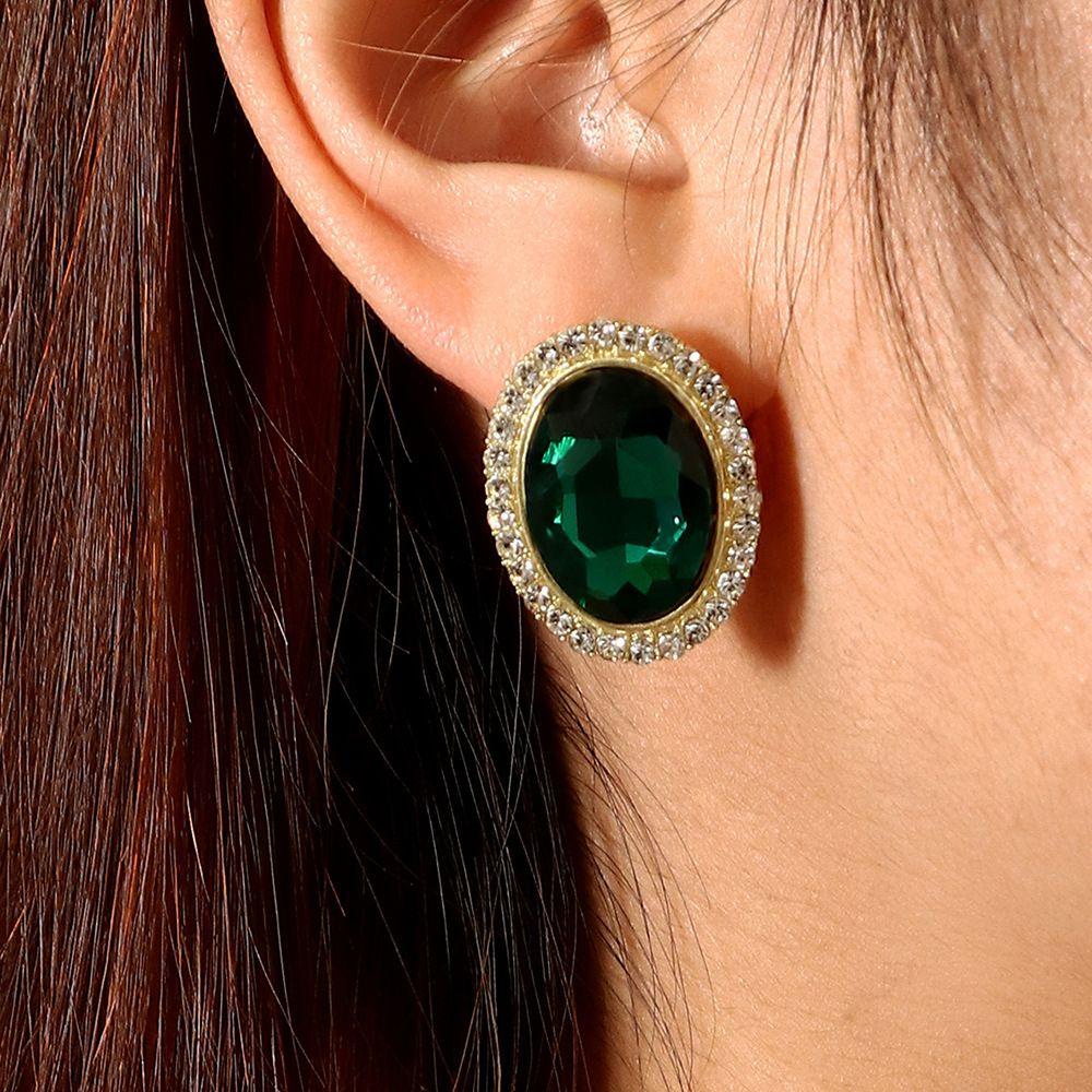 Áo Thun Nữ Kiểu Dáng Đơn Giản Trẻ Trung Năng Động|Khuyên Tai Hình Oval Phong Cách Baroque Ngọt Ngào Thời Trang Cho Nữ