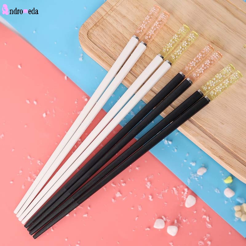 1 Đôi Đũa Hợp Kim Không Trơn Nhiều Màu Sắc Phong Cách Nhật Bản