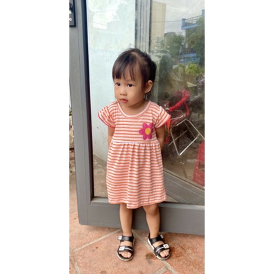 Mới | Váy đầm kẻ in hoa Daisy cực xinh cho bé yêu 7-17kg