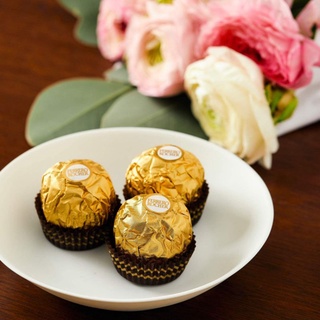 Socola Ferrero Rocher Hazelnut Milk Chocolate