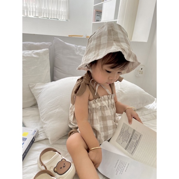 Set caro cột dây + nón xám nhạt em bé Nanci room