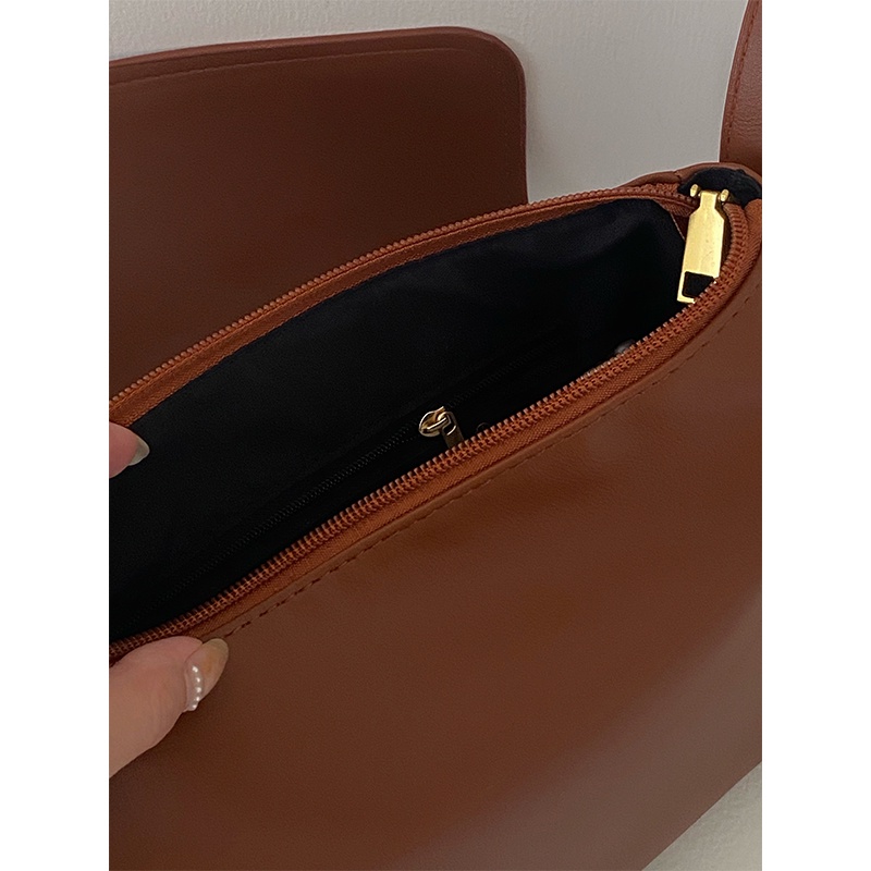 Túi xách đeo vai hình vuông cỡ lớn mềm mại thời trang thu đông 2021