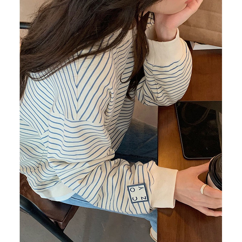 Áo Nỉ Cổ Tròn Form Rộng Họa Tiết Kẻ Sọc Thời Trang Mùa Thu