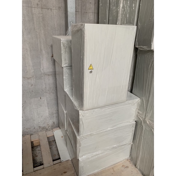 Tủ điện 600x400x210