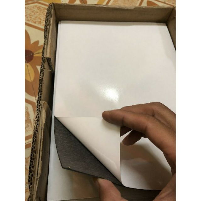 Nam châm lá A4 có sẵn keo