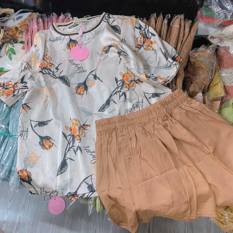 Bộ lụa áo họa tiết quần đũi cao cấp siêu hót cao cấp có size