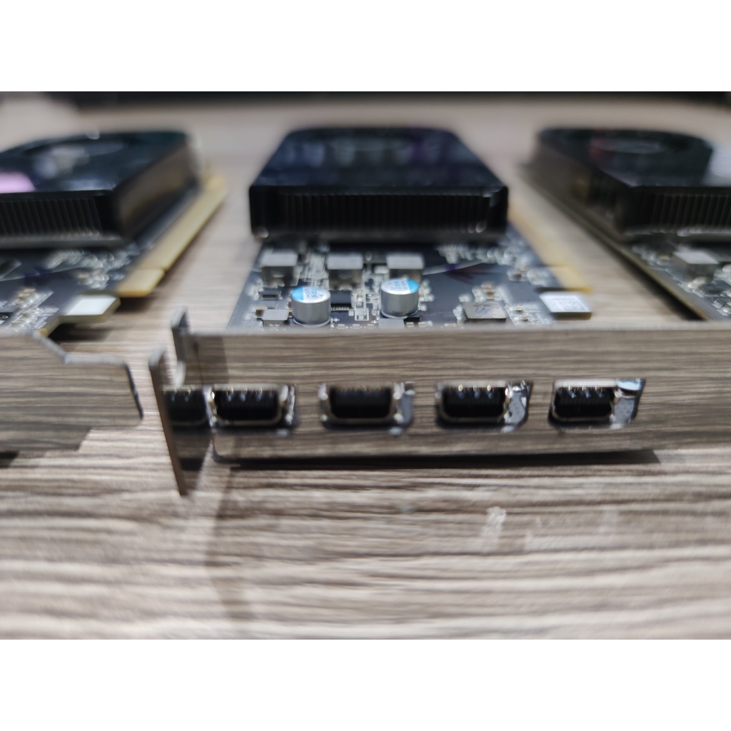 Card màn hình Sapphire Gpro 4200 4GB GDDR5 mini Display Port x 4 - Hỗ trợ xuất hình 4K, bo lùn