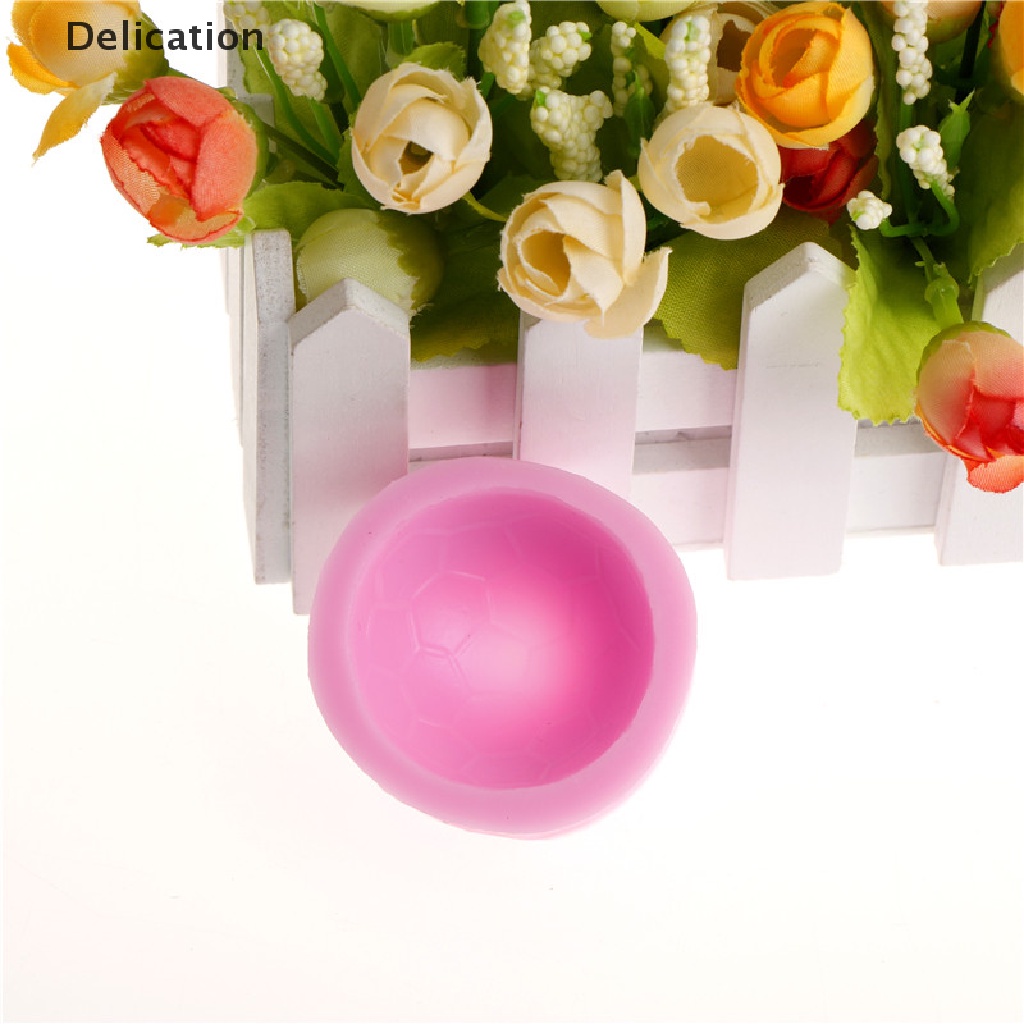 Khuôn silicon làm bánh/xà phòng trang trí hình bóng đá