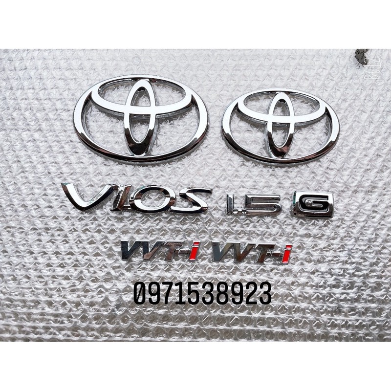 Logo chữ nổi TOYOTA VIOS 1.5 G dán thân xe