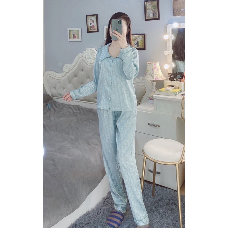 Bộ Pijama Lụa Gấm Cổ Mới Dài Tay