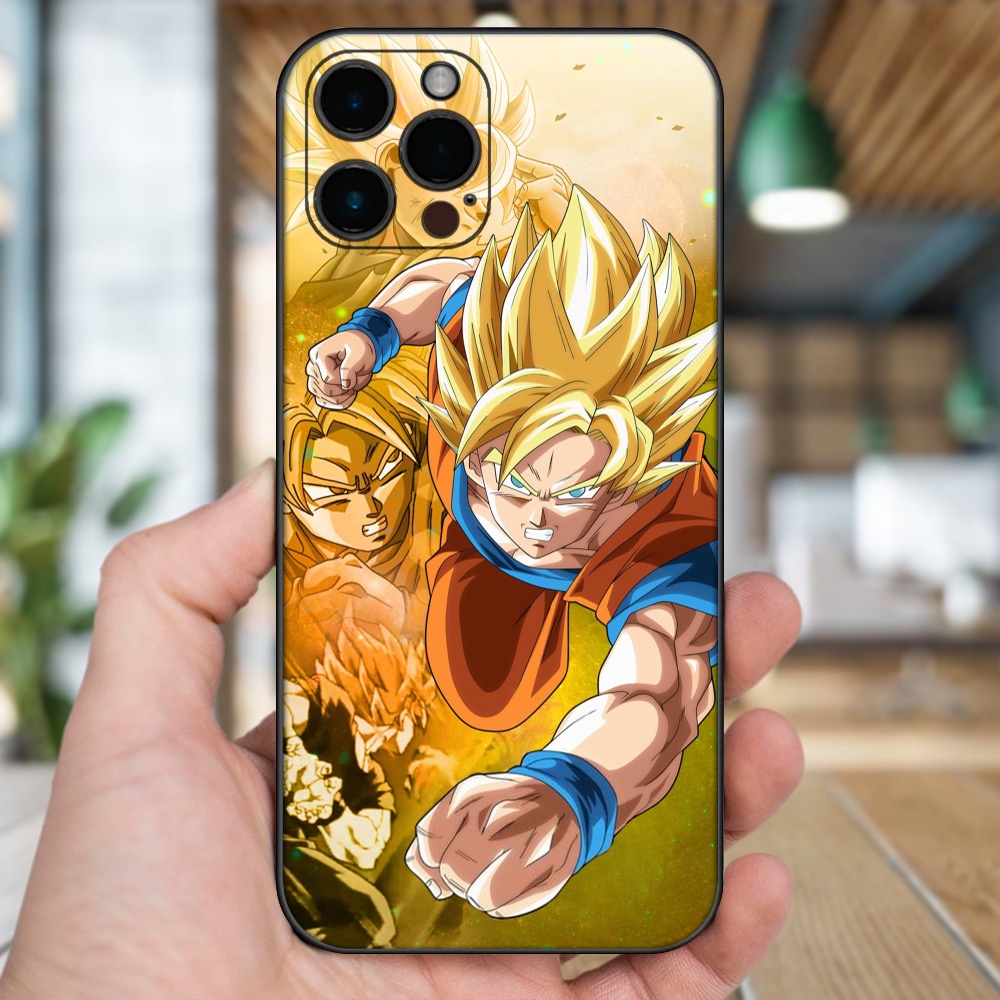 Ốp lưng iPhone 12 Pro Max dẻo đen cạnh vuông in hình Goku Dragon Ball