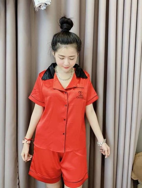 CHUYÊN SỈ ÔM LÔ ĐỒ BỘ PIJAMA LỤA PHI BÓNG