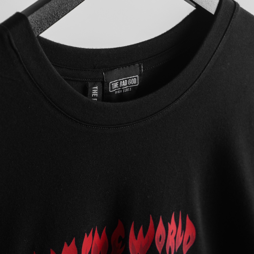 Áo thun boxy The Bad God Set The World On Fire tee