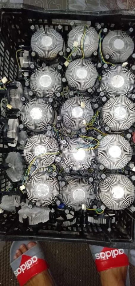 Fan cpu new và cũ hàng bóc máy. | BigBuy360 - bigbuy360.vn