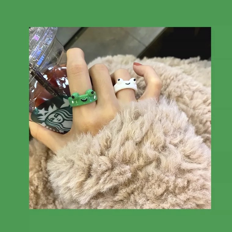 Nhẫn resin Màu Kẹo Gắn Hình Ếch Dễ Thương Phong Cách Hàn Quốc Cho Nam Và Nữ