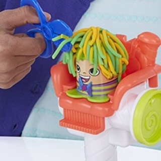 Salon tóc vui vẻ Play Doh Hasbro