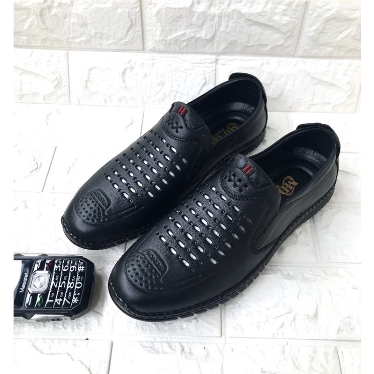 Giày lười nam da bò cao cấp, kiểu dáng đẹp, có lổ tản nhiệt, mã LC03, màu đen, đế khâu sẵn rất chắc chắn