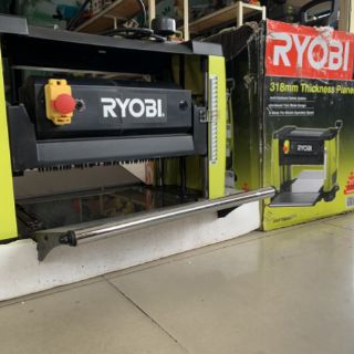 Máy Bào Cuốn Ryobi 1500W