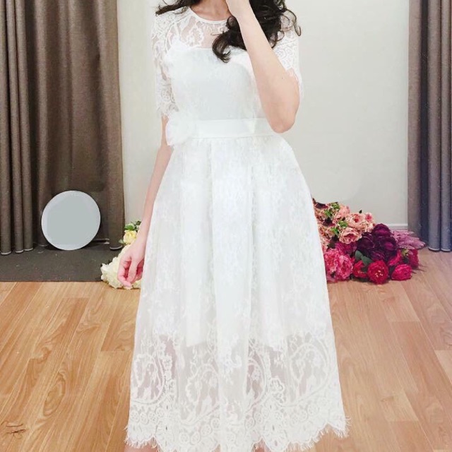 Đầm ren trắng đen