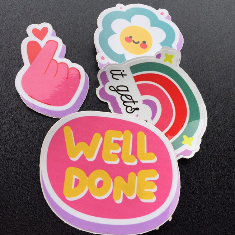Bộ 4 hình dán dễ thương cute. Logo Sticker chống nước. Trang trí mọi nơi: tường, laptop, tủ