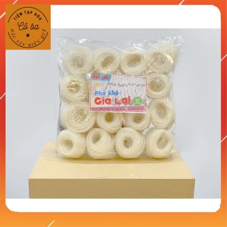 1KG PHỞ KHÔ-ĐẶC SẢN GIA LAI - Thực phẩm - Tạp hóa Cô Ba